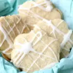 Photo of cookies in cookie tin